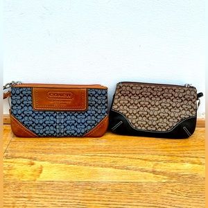 🖤 SOLD 🖤 Bundle of 2 Coach wristlets